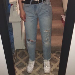 abercrombie and fitch destroyed girlfriend jeans